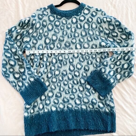 Current/Elliott The Cali Leopard Print Sweater in Blue Extra Small - Picture 4 of 9